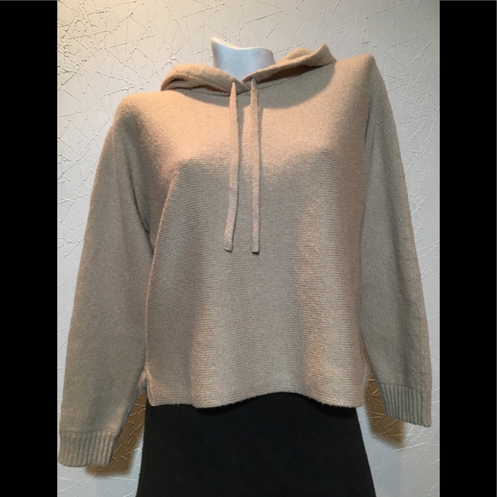 Women’s sweater